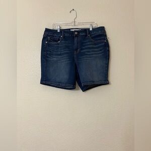Torrid Women’s Jean Shorts Jorts  Blue Size 18